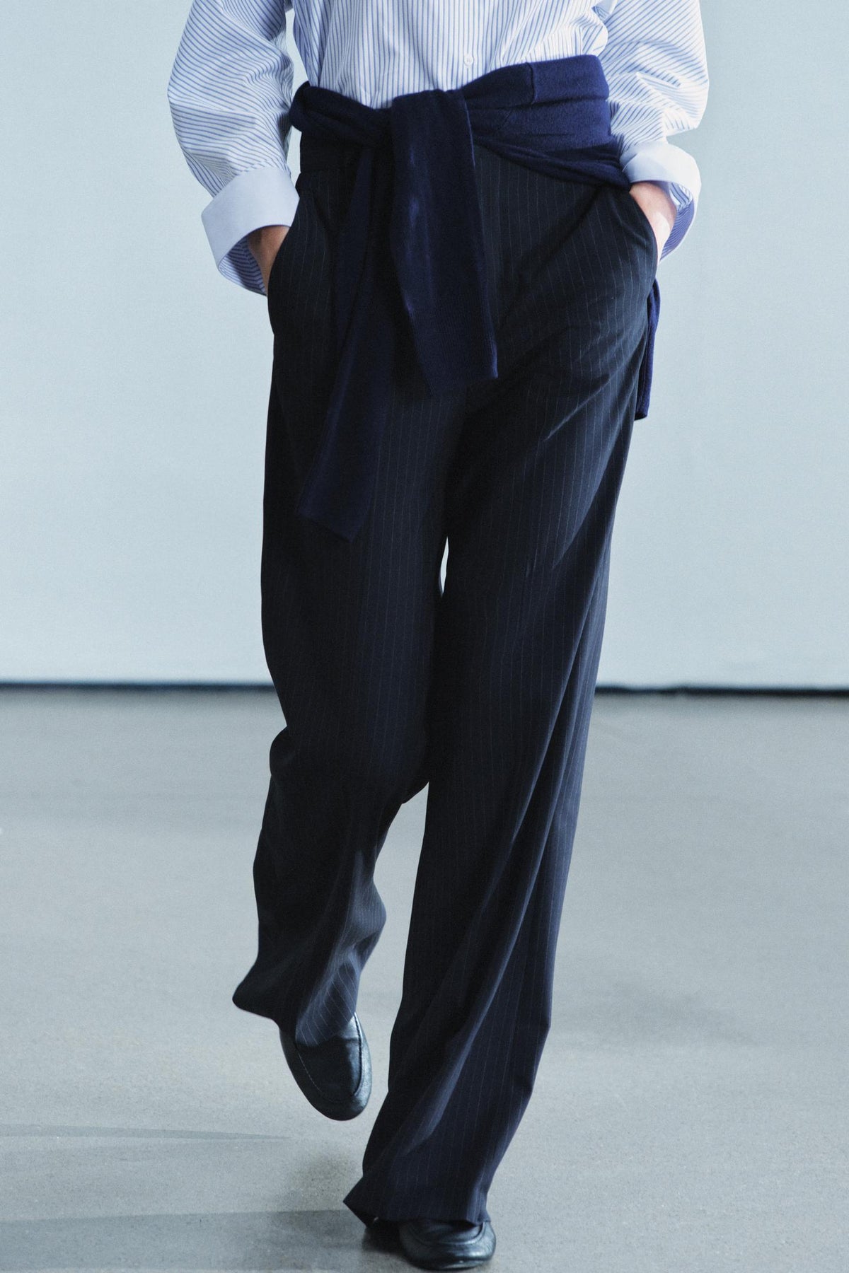 HIGH-WAIST TROUSERS